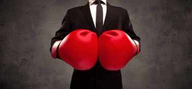 Boks işadamı ile kırmızı boks eldivenleri