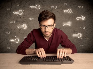 Hacker inek adam ile çizilmiş parola anahtar taşı