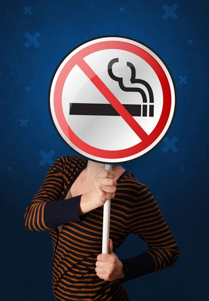 Vrouw met geen teken van roken — Stockfoto