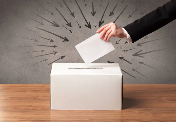 투표 용지 상자와 주조 투표 종료 — 스톡 사진