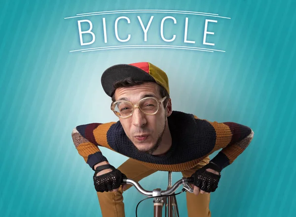 坚果的自行车骑手，他的自行车 — 图库照片