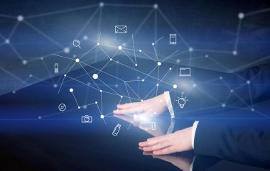 Etkileşimli tablo dokunmadan eller