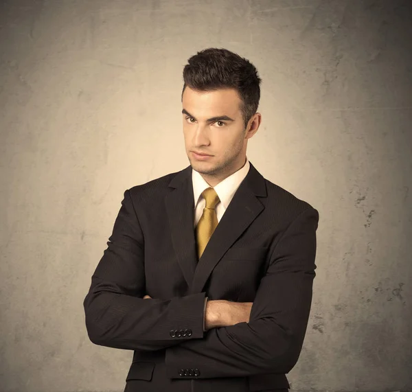 Trabajador de ventas haciendo expresiones faciales — Foto de Stock