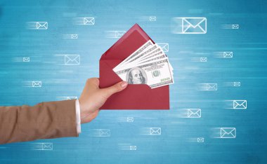 Zarf mesaj sembolleri tutan el