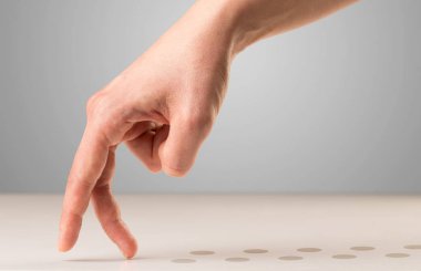 Yürüyen parmak kavramı