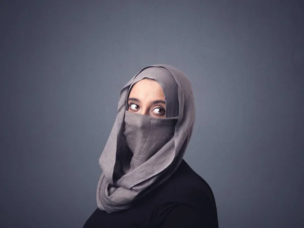 Мусульманська жінка в нікаб — стокове фото