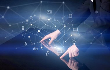 Etkileşimli tablo dokunmadan eller