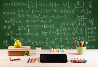 Öğrenci okulundan matematik dersi