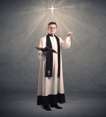 onun nimet veren genç rahip