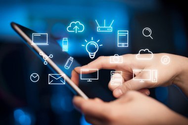 Tablet simgelerle dokunmadan parmak