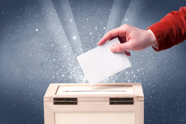 Ballot box with person casting vote — Stock Photo, Image