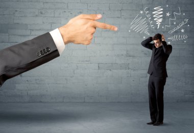 Profesyonel olmayan satıcı ateş olmak