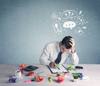 Şüpheli ve kafası karışık bir iş adamı