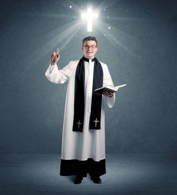 onun nimet veren genç rahip