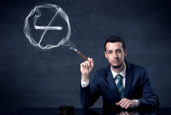 Businessman smoking cigarette. — Stock Photo, Image