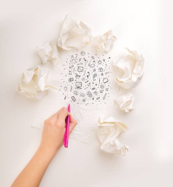 El buruşuk kağıt yazma