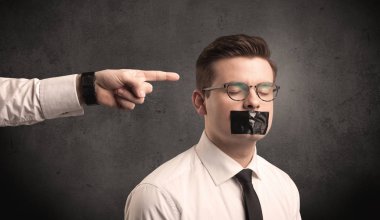 Çalışan gösteren iş ele