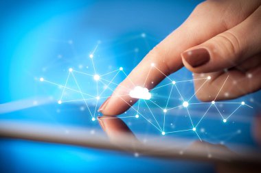 Tablet bulut kavramı ile dokunmadan parmak