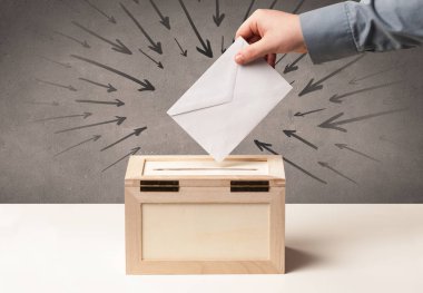 bir oy sandığı ve oyların kapat