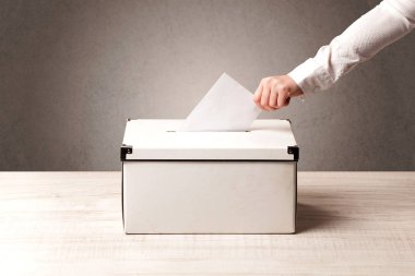 Oy sandığı kişi döküm oy ile 