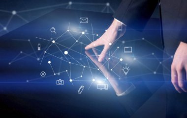 Etkileşimli tablo dokunmadan eller