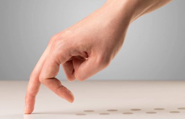 Yürüyen parmak kavramı