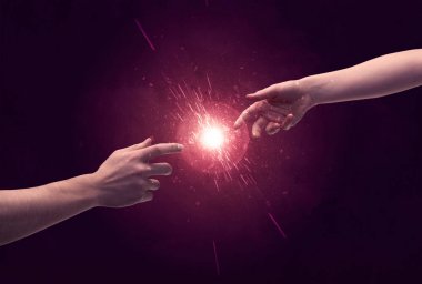 Dokunan eller uzayda ışıldar