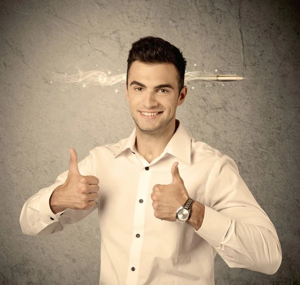 Hızlı yaratıcı pazarlamacı yasaktır kurşun ile