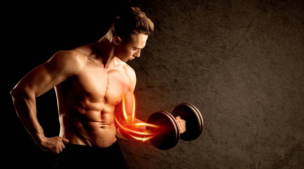 Fit culturistas levantamiento de peso con el concepto de músculo rojo — Foto de Stock
