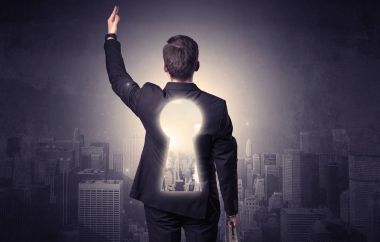 Keyhole sırt ile ayakta işadamı