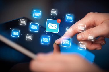 Mail ile tablet dokunmadan parmak