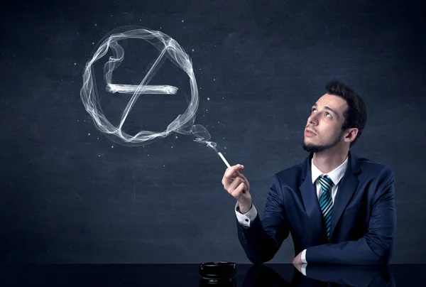 Businessman smoking cigarette. — Stock Photo, Image