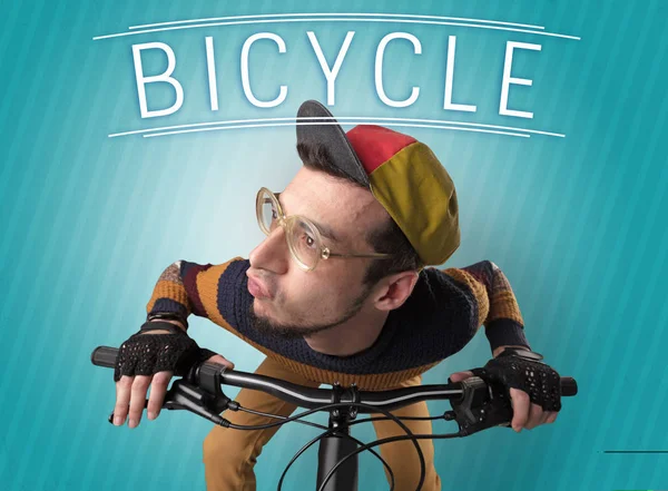 Nootachtige wielrenner op zijn fiets — Stockfoto