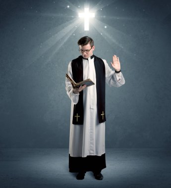 onun nimet veren genç rahip