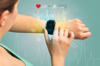 Döngüsü ve smartwatch kavramı.