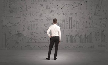 Satıcı iş çizelgeleri duvar ile