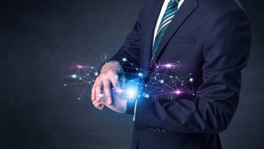 Smartwatch ağ kavramı ile.