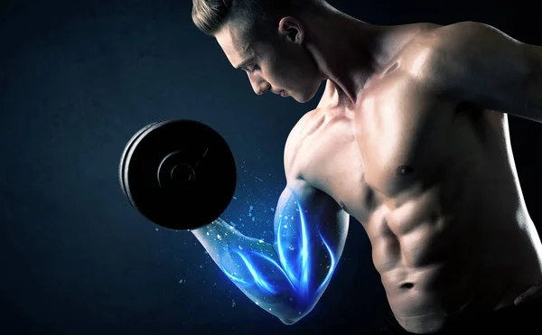 Apto atleta levantar peso com conceito de luz muscular azul — Fotografia de Stock