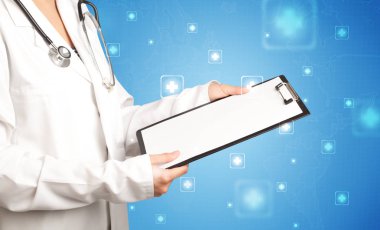 kadın doktor ile not etmek