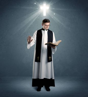 onun nimet veren genç rahip