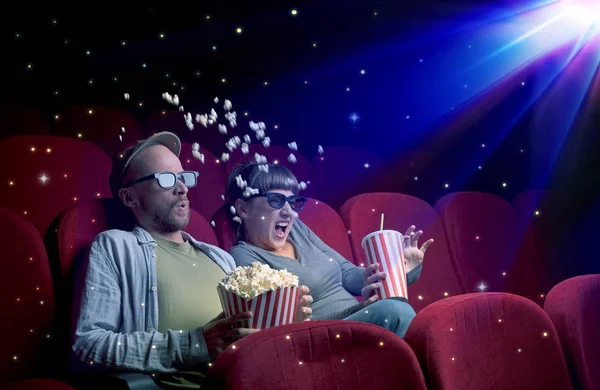 Lovely couple watching 3D movie — Stock Photo, Image