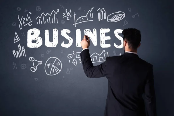 Бизнесмен с бизнес-планом — стоковое фото