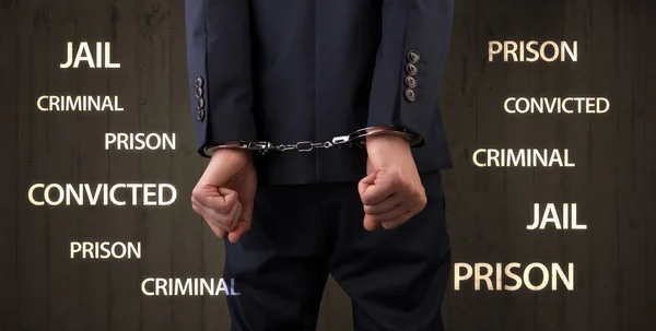 Закриті засуджені ярликами та наручниками — стокове фото
