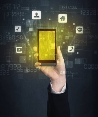 el ile altın perde smartphone tutarak