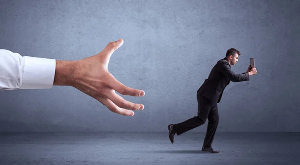 Empresario corriendo de la mano — Foto de Stock