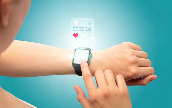 Mão smartwatch . — Fotografia de Stock