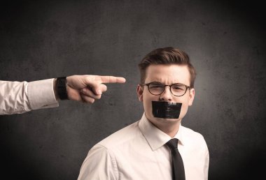 Çalışan gösteren iş ele