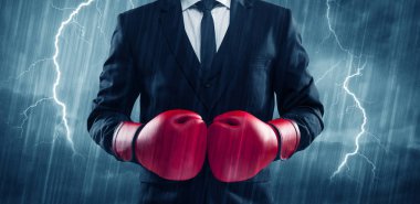 Yağmurda boks işadamı