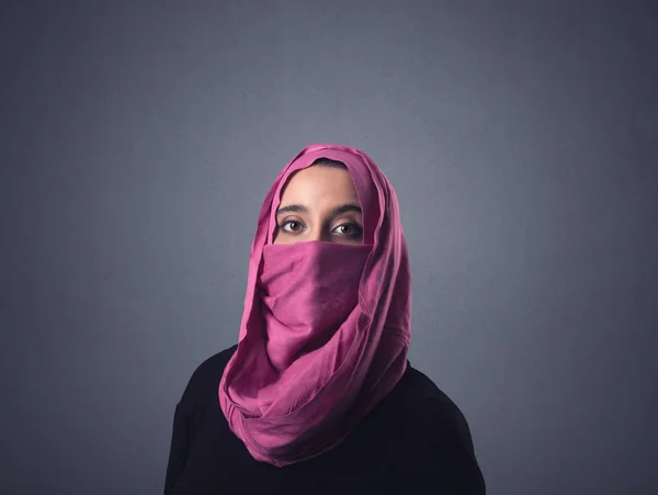 Muslimische Frau trägt Niqab — Stockfoto