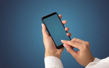 Mockup smartphone kullanarak el için
